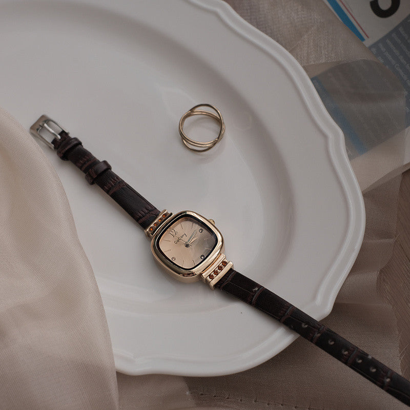 Retro Minimal Square Women's Watch